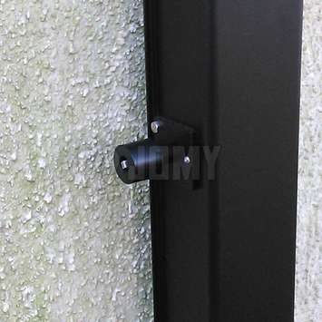 JOMY retractable foldout ladder - Locking hub and padlock for opening mechanism Locking hub and padlock for opening mechanism